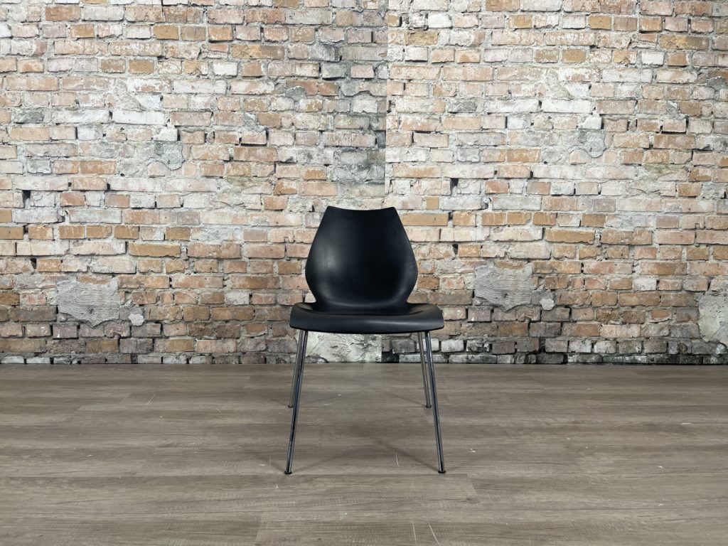 Stoel-Kartell-Maui-zwart-TheReSales