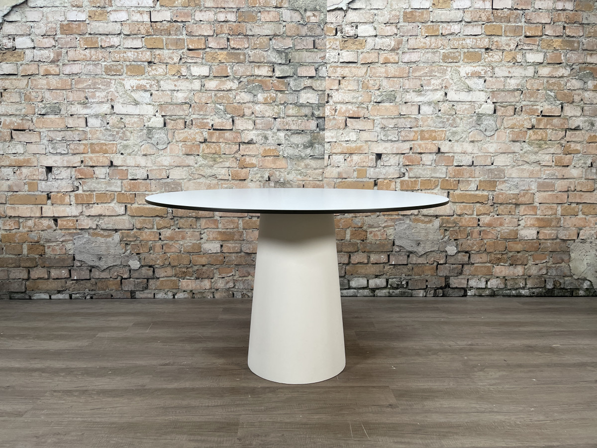Eettafel-Moooi-Container-Table-rond-TheReSales
