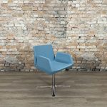 Vervoort-Design-Stoel-lichtblauw-TheReSales