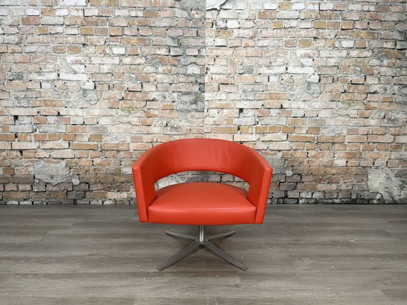 Fauteuils-Montis-Turner-rood-TheReSales