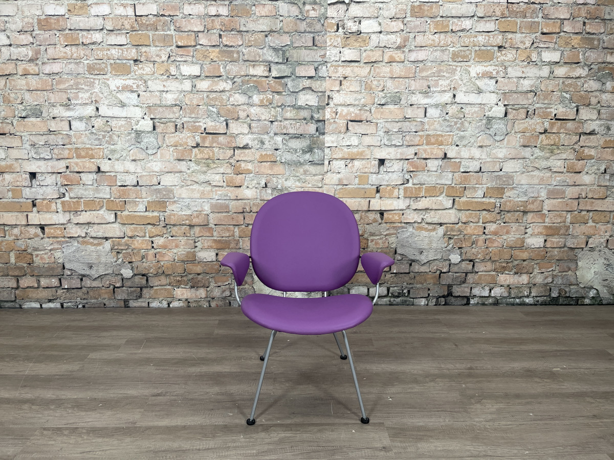 Fauteuil-Kembo-302-Easy-Chair-paars-TheReSales