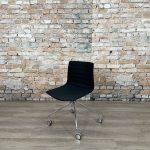 Arper Catifa 46 Trestle zwart - Afbeelding 8