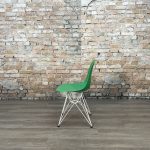 Vitra Eames Plastic Side Chair DSW groen - Afbeelding 7