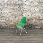 Vitra Eames Plastic Side Chair DSW groen - Afbeelding 8