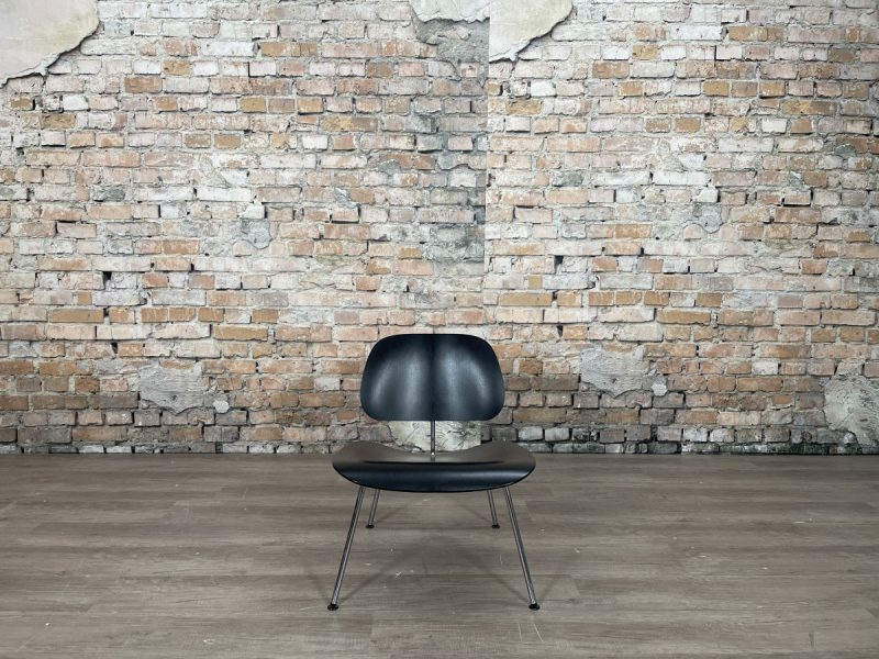 Vitra-LCM-stoel-theresales