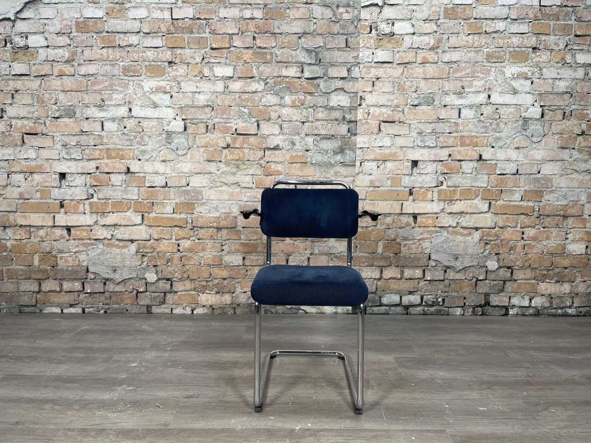 stoel-gispen-donker-blauw-201-theresales