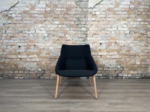 Fauteuil-Forma-5-Bow-zwart-TheReSales