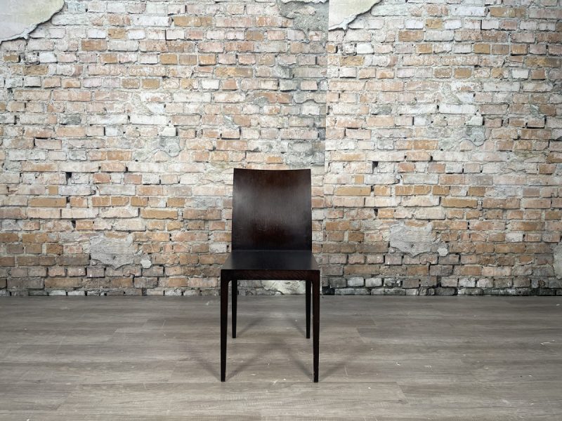 Crassevig-Anna-R-zwart-stoel-theresales