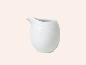 Lyngby-porcelain-Rhombe-melkkan-theresales