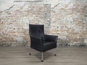 Fauteuil-Montis-Charly-kastanje-bruin-TheReSales