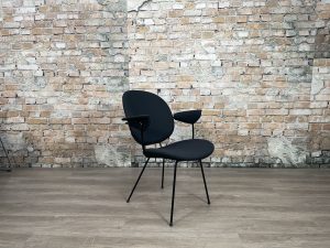 Fauteuil-Kembo-302-Easy-Chair-zwart-TheReSales