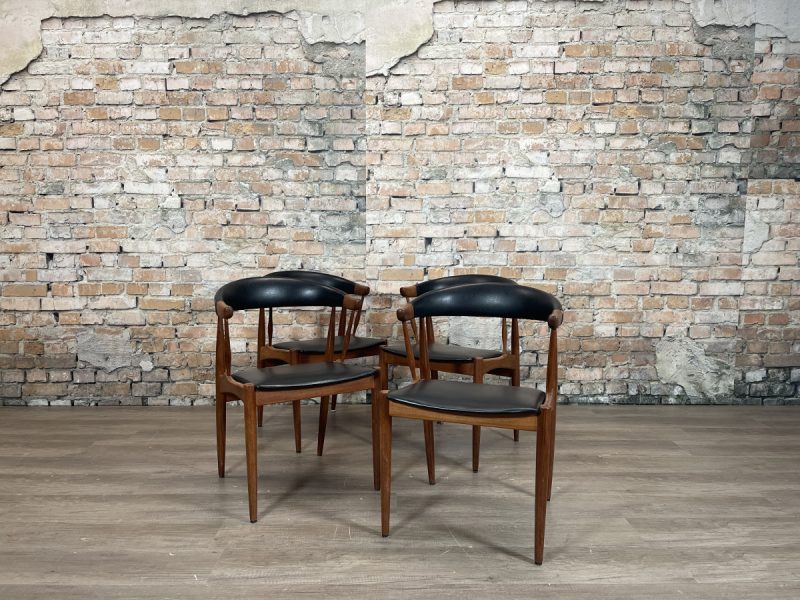 Broderna Andersen Vintage Rosewood and Skai Chairs set - Afbeelding 3