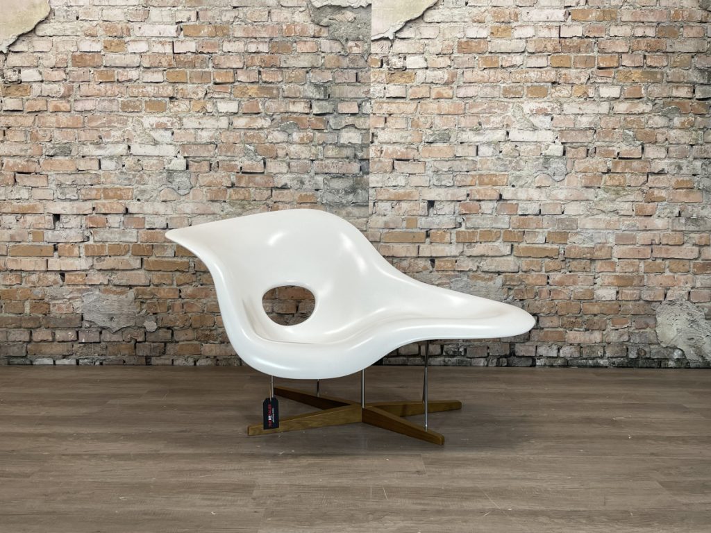 Vitra-La-Chaise-Fauteuil-TheReSales