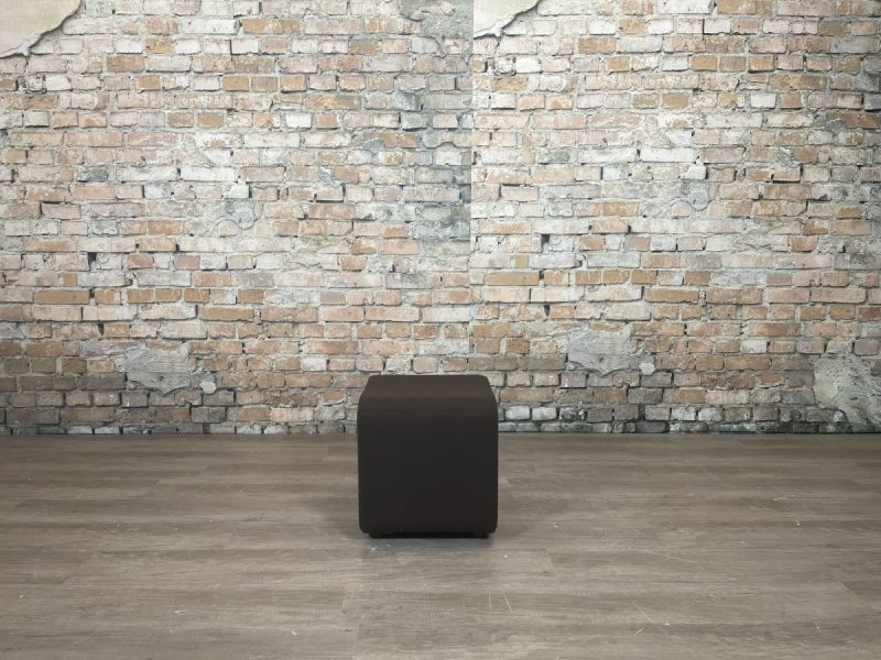 Ahrend-poef-bruin-theresales