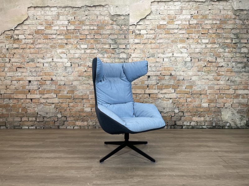 Moroso-Take-A-Line-For-A-Walk-donkerblauw-Fauteuil-TheReSales