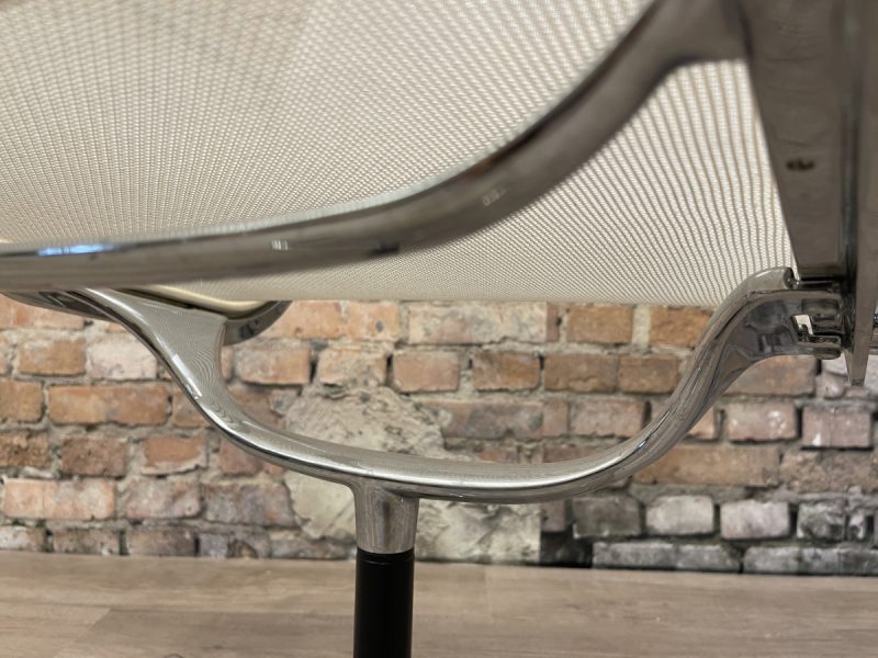 Vitra EA108 wit - Afbeelding 13