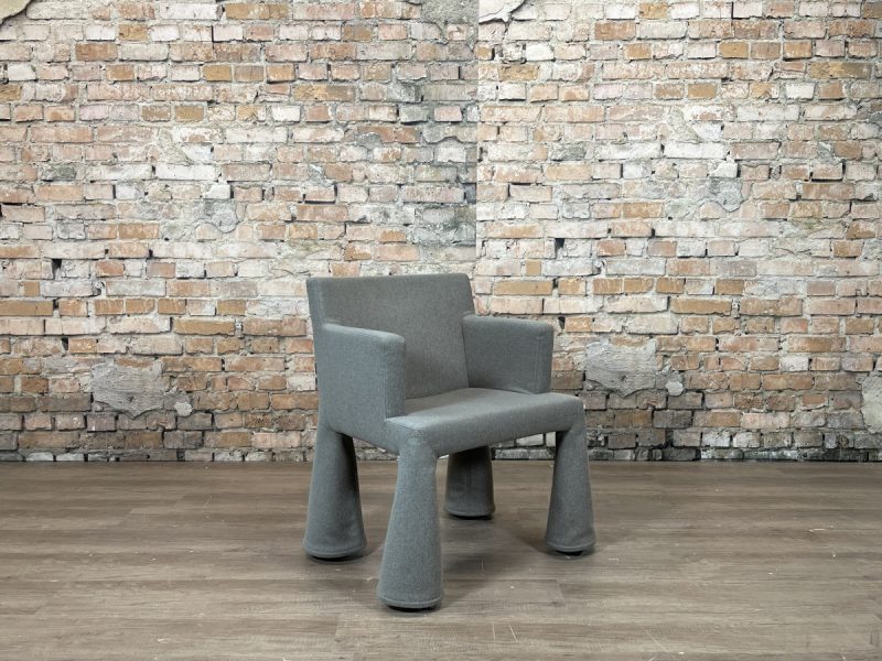 Moooi-VIP-Chair-grijsgroen-Stoel-TheReSales