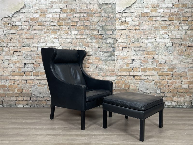 Frederica Mogensen 2204 Wing Chair + Ottoman-fauteuil-theresales