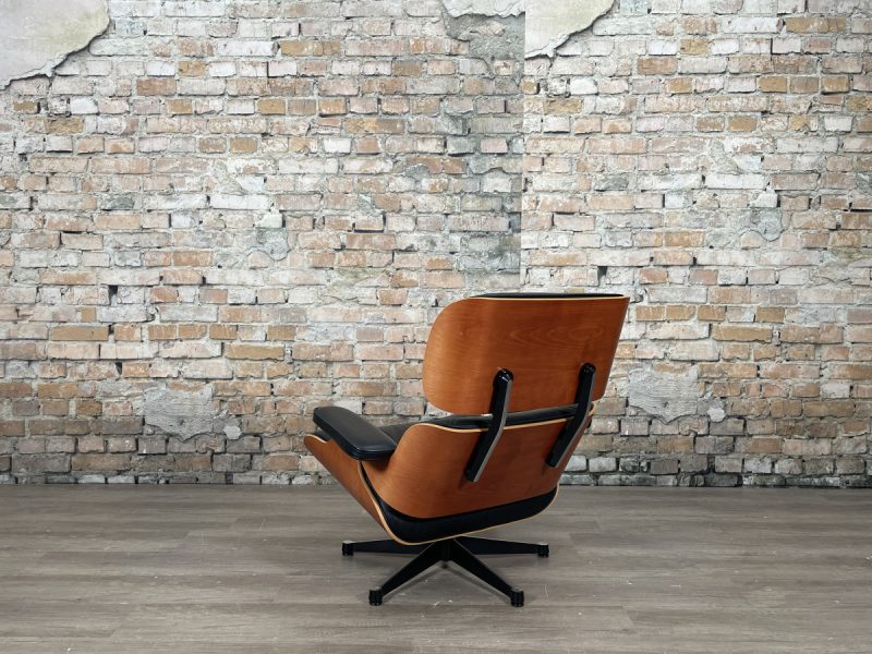 Vitra Eames Lounge Chair + Ottoman - Afbeelding 6