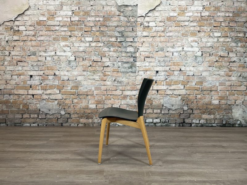 Cassina U-8 Chair groen zonder armleuning - Afbeelding 4