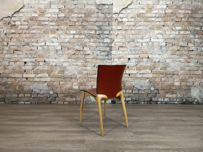 Cassina U-8 Chair rood zonder armleuning - Afbeelding 5