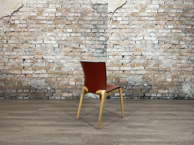 Cassina U-8 Chair rood zonder armleuning - Afbeelding 7