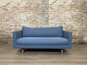 Bank-Montis-Axel-blauw-TheReSales
