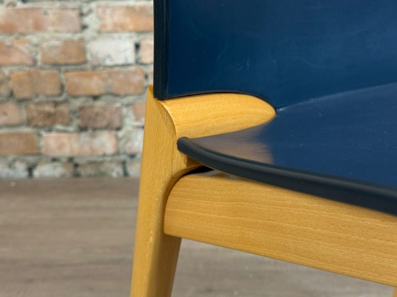 Cassina U-8 Chair blauw zonder armleuning - Afbeelding 14
