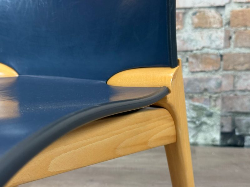 Cassina U-8 Chair blauw zonder armleuning - Afbeelding 10