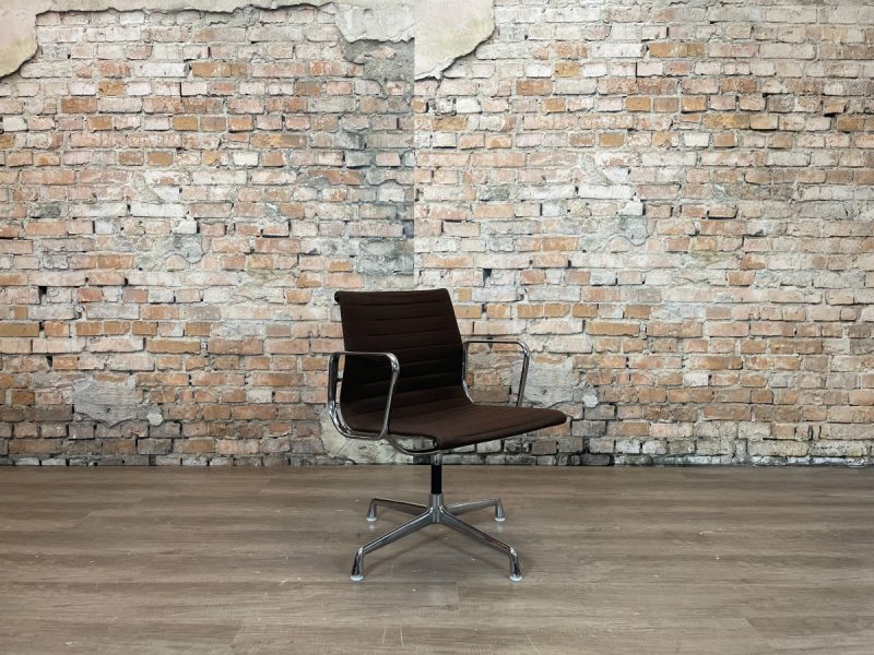 Stoel-Herman-Miller-EA108-draaibaar-TheReSales