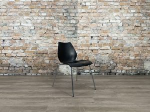 Stoel-Kartell-maui-zwart-TheReSales