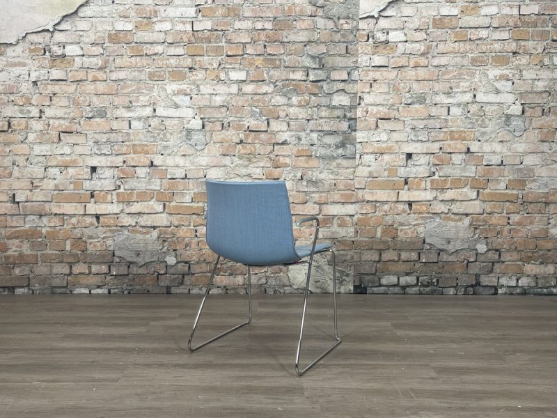 Arper Catifa 46 blauw met armleuning - Afbeelding 7