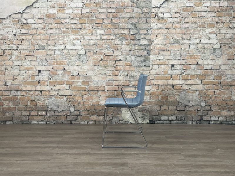 Arper Catifa 46 blauw met armleuning - Afbeelding 4