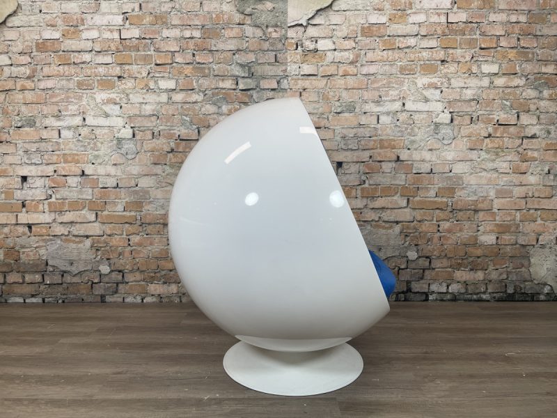 Eero Aarnio Originals Ball Chair felblauw - Afbeelding 8