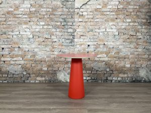 Moooi-Container-Table-rood-theresales
