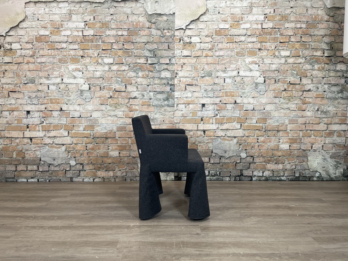 Moooi VIP Chair donkergrijs - Afbeelding 8