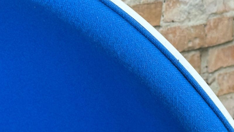 Eero Aarnio Originals Ball Chair felblauw - Afbeelding 16