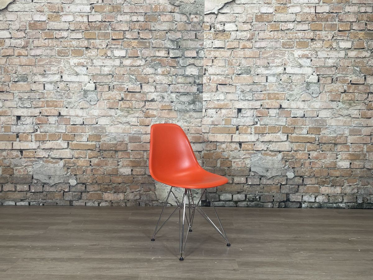 vitra-dsr-roodoranje-theresales