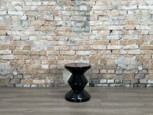 POLSPOTTEN-zig-zag-zwart-Kruk-theresales