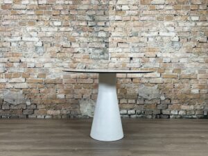 Andreu-World-Reverse-Occasional-wit-theresales