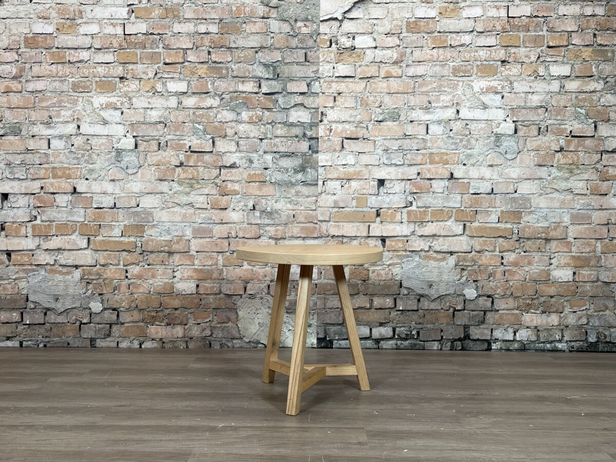 Houten-Bijzettafel-theresales