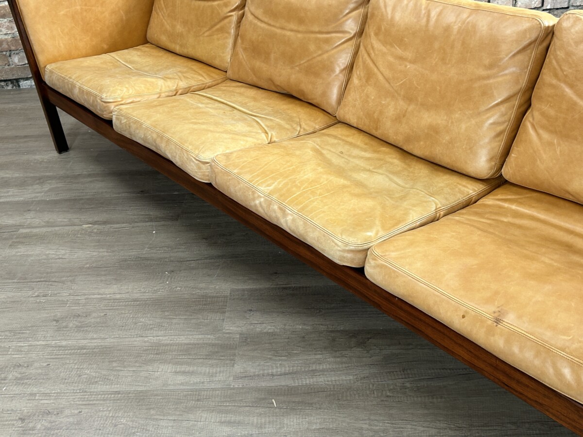 Hans J. Wegner voor AP Stolen "AP63/4 Sofa" - Afbeelding 15