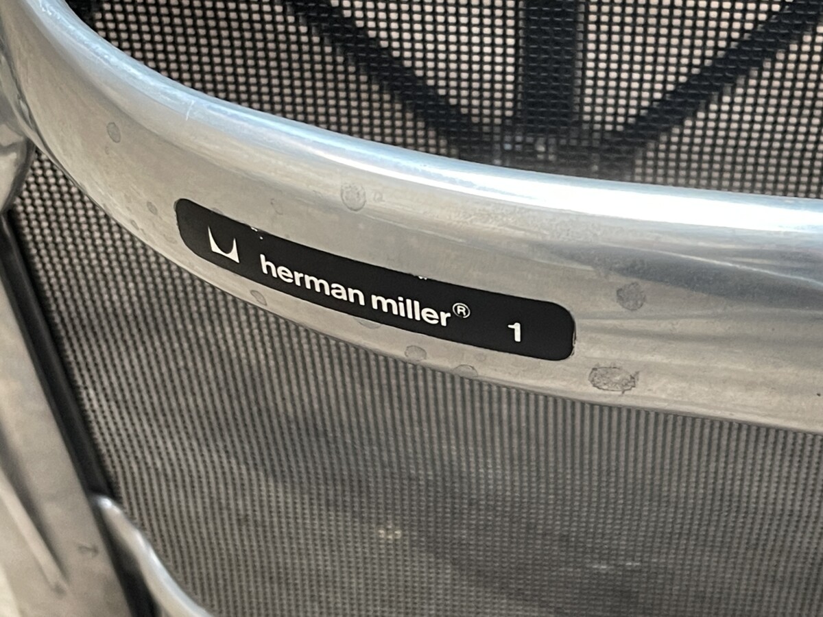 Herman Miller Eames Aluminum Group Side Chair - Afbeelding 16