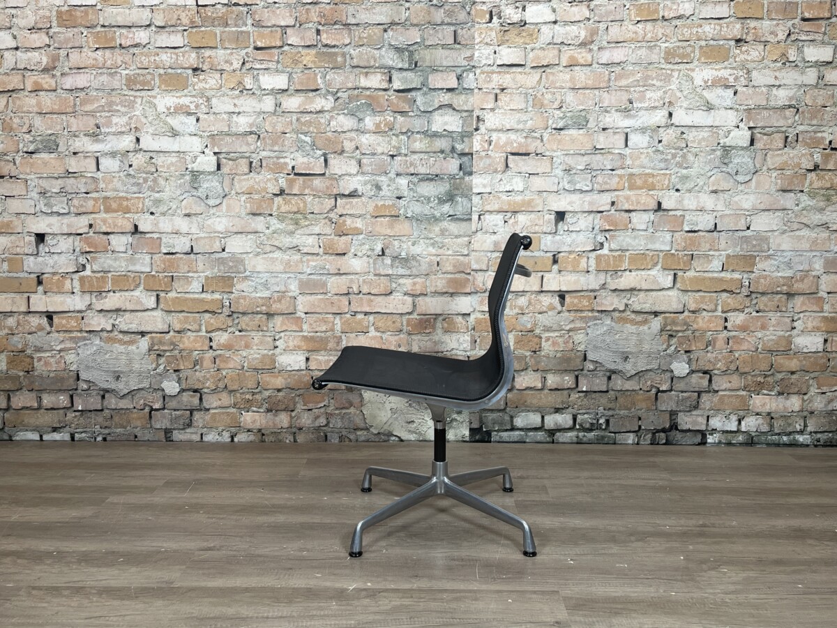 Herman Miller Eames Aluminum Group Side Chair - Afbeelding 4