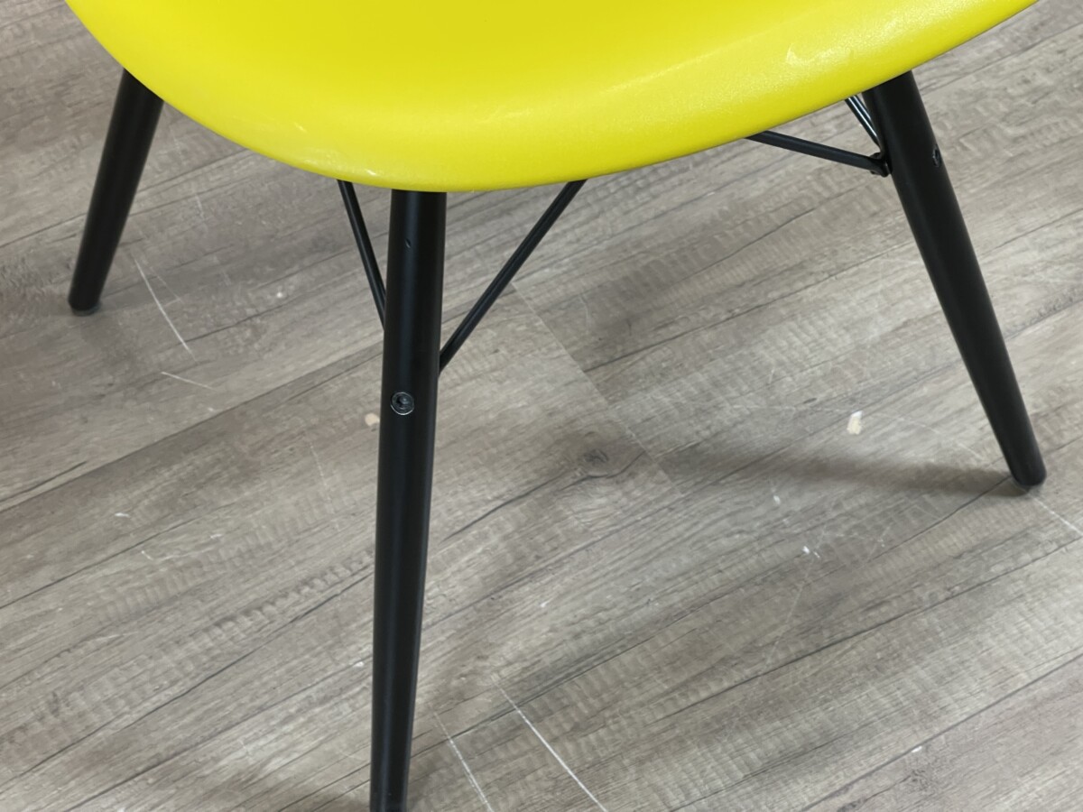 Vitra DSW mosterd/zwart - Afbeelding 12