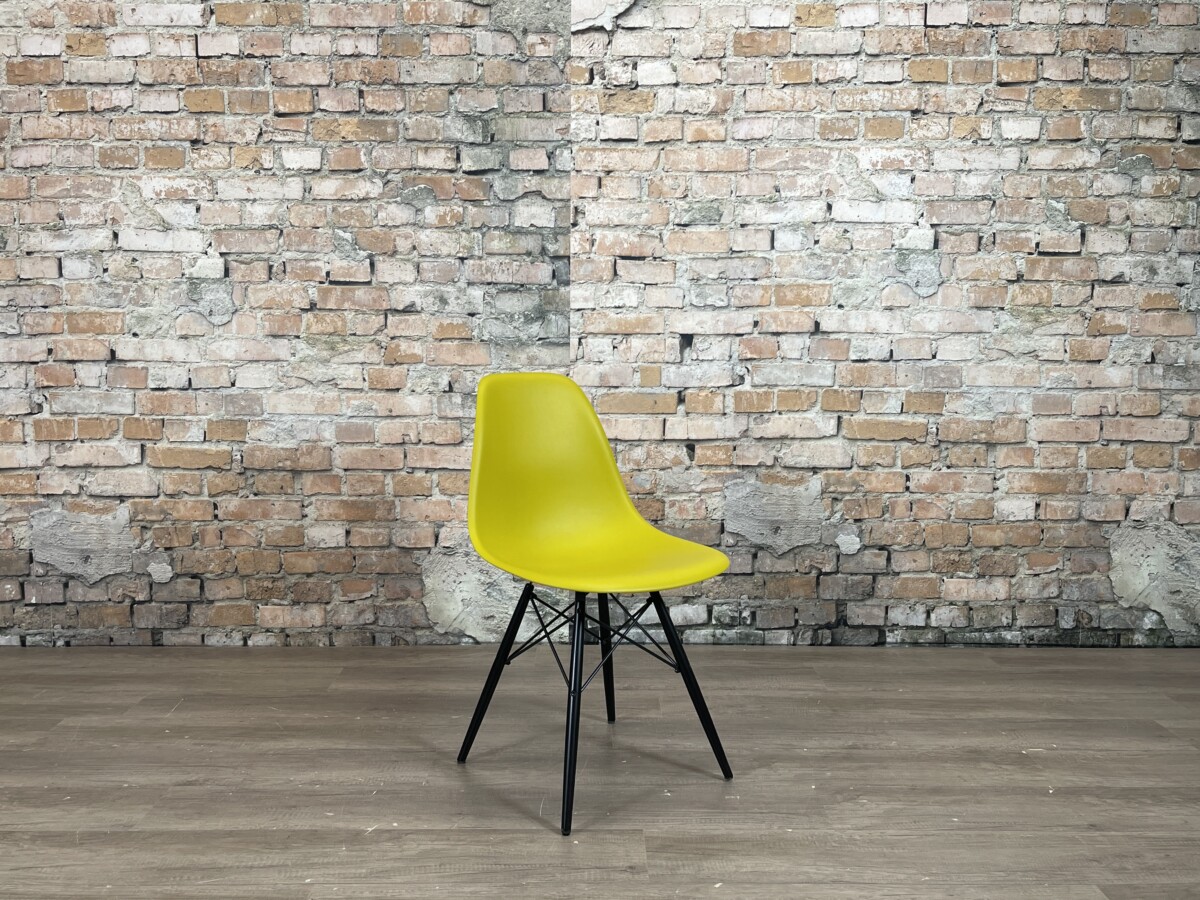 Vitra-DSW-mosterd/zwart-TheReSales