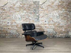 Herman-Miller-Eames-Lounge-Chair-Palissander-TheReSales