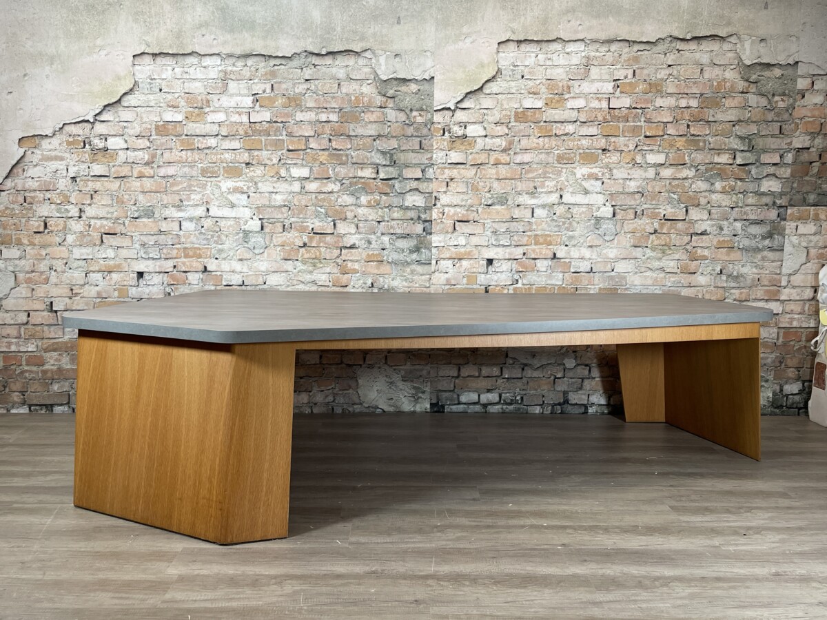 Grote-Design-Vergadertafel-theresales