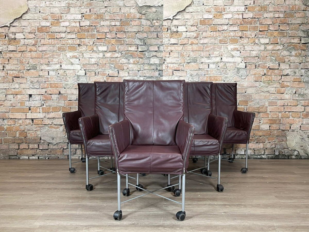 Montis-Chaplin-Aubergine-set-van-6-stoelen-theresales