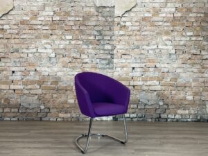 Artifort-Megan-paars-stoel-theresales